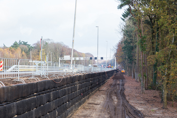 Gewapende grondconstructie wegverbreding A12 Veenendaal-Ede-Grijsoord